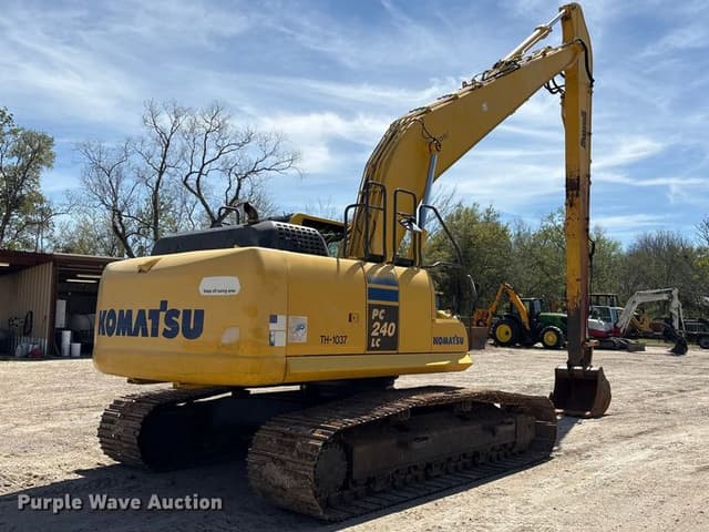 Image of Komatsu PC240LC equipment image 4