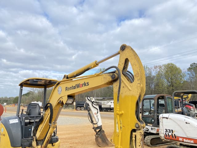 Image of Komatsu PC35MR-3 equipment image 4