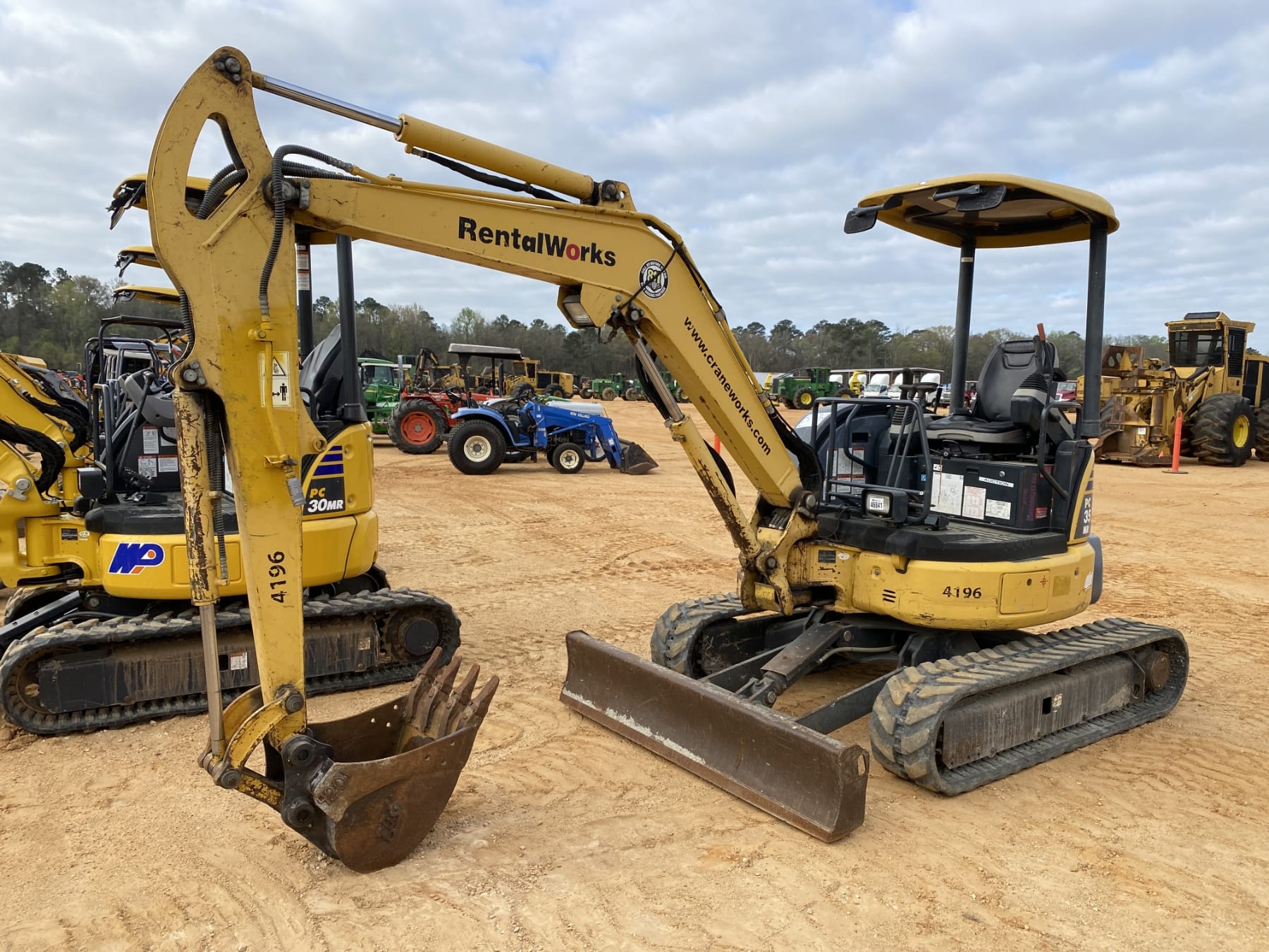 2015 Komatsu PC35MR-3 Equipment Image0