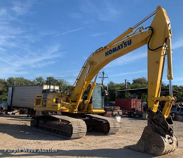 Image of Komatsu PC360LC-10 equipment image 2