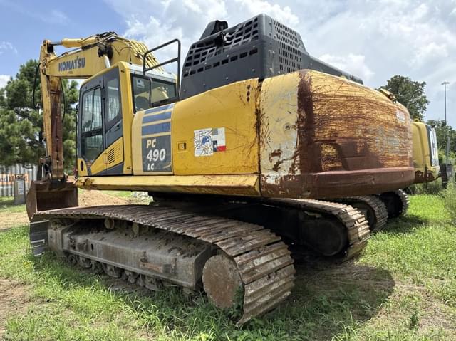Image of Komatsu PC490LC-11 equipment image 2