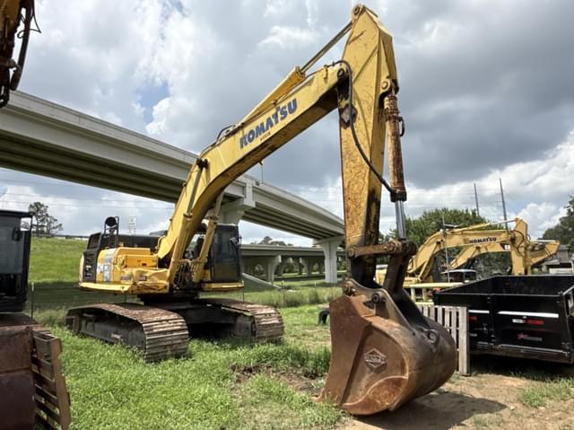 Image of Komatsu PC490LC-11 equipment image 4