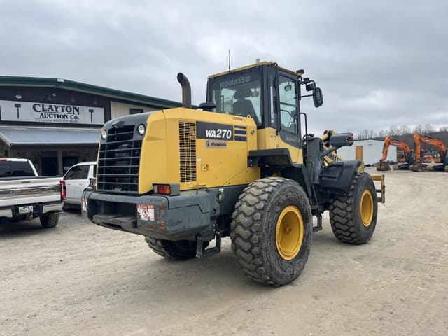 Image of Komatsu WA270-7 equipment image 3