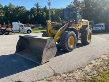 Main image Komatsu WA270