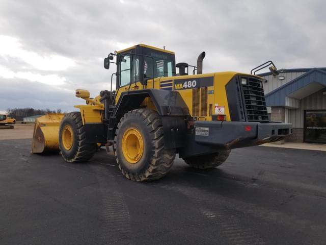 Image of Komatsu WA480-6 equipment image 2