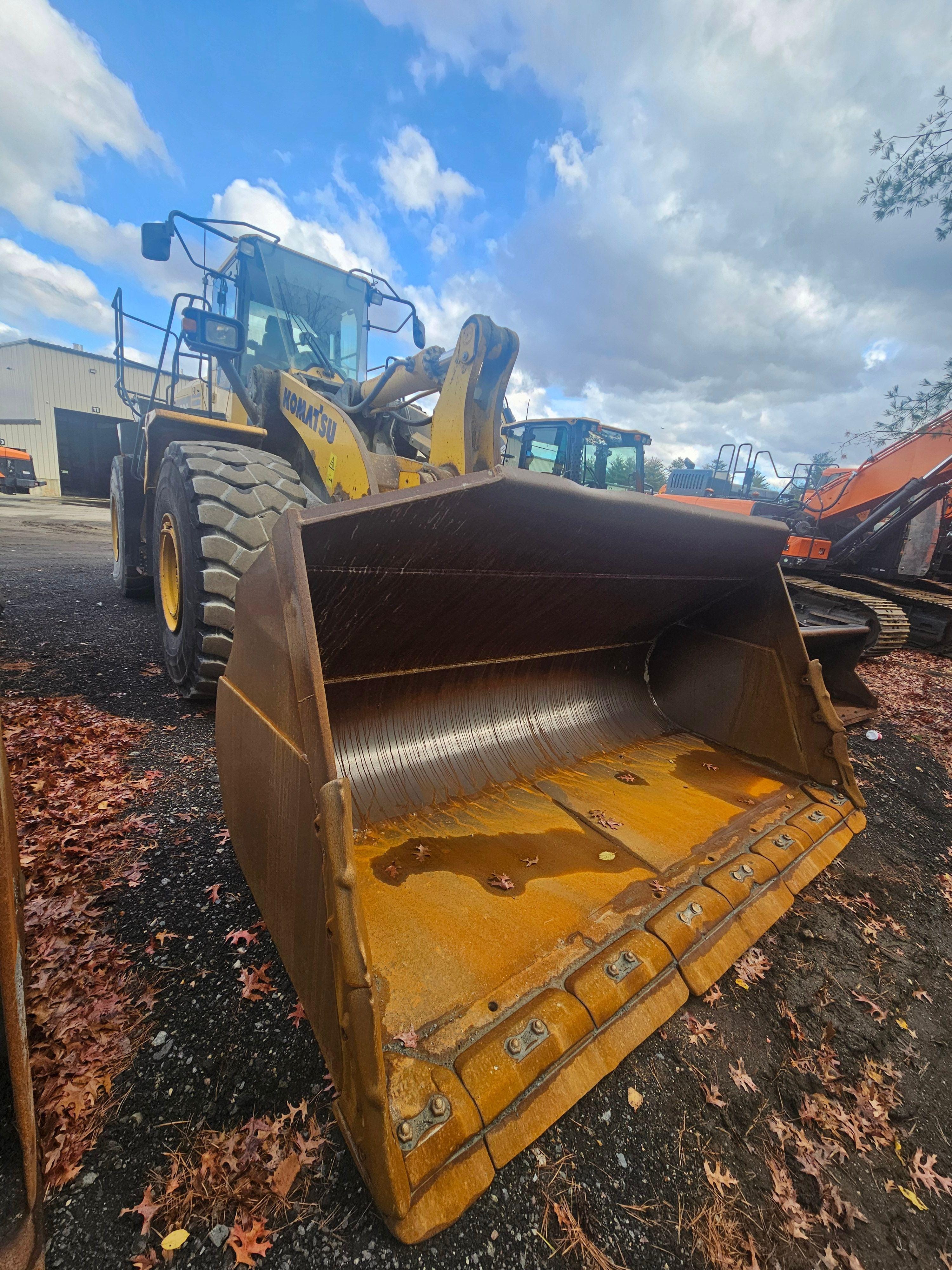 Main image Komatsu WA500-7