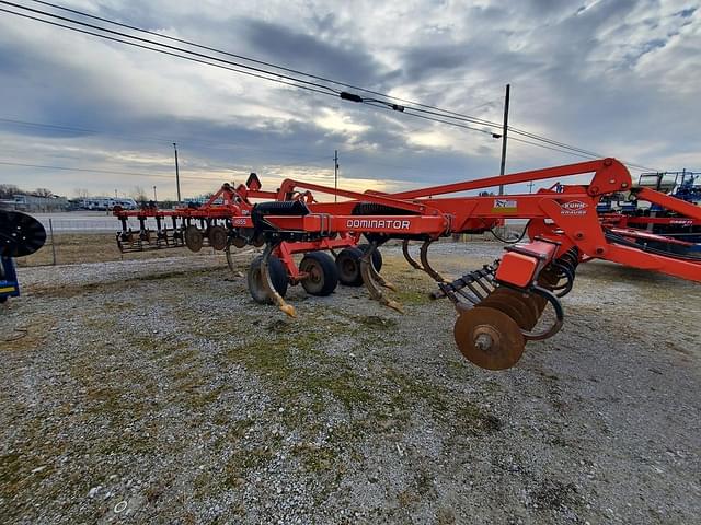 Image of Kuhn Krause Dominator 4855 equipment image 3