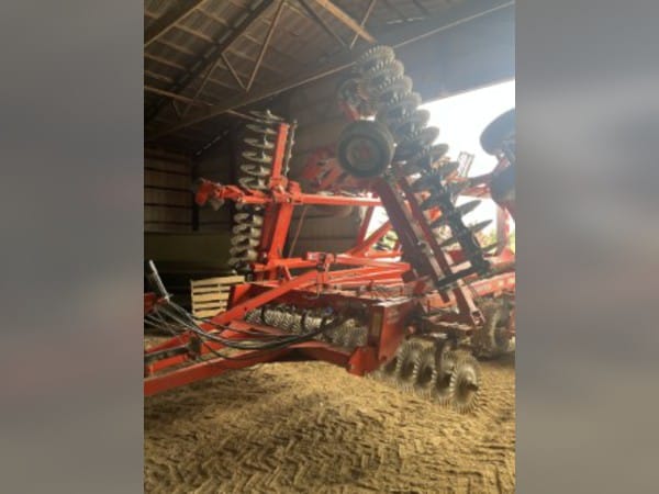 2015 Krause 8000 Equipment Image0