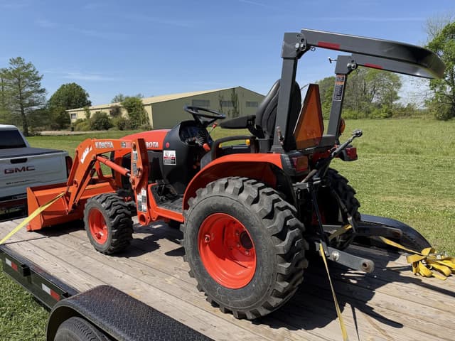 Image of Kubota B2301 equipment image 3