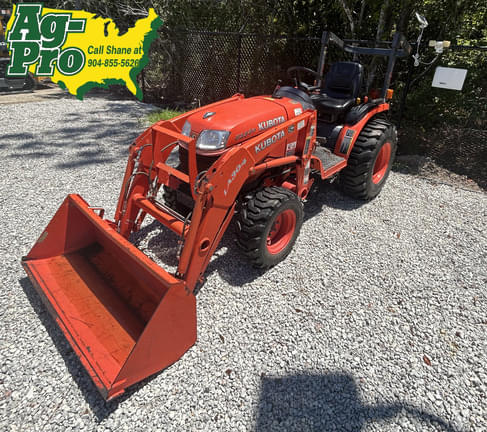 Image of Kubota B2320 equipment image 2