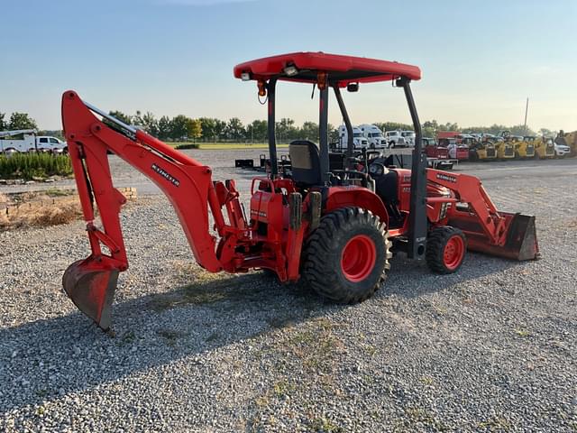 Image of Kubota B26 equipment image 4