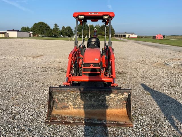 Image of Kubota B26 equipment image 1