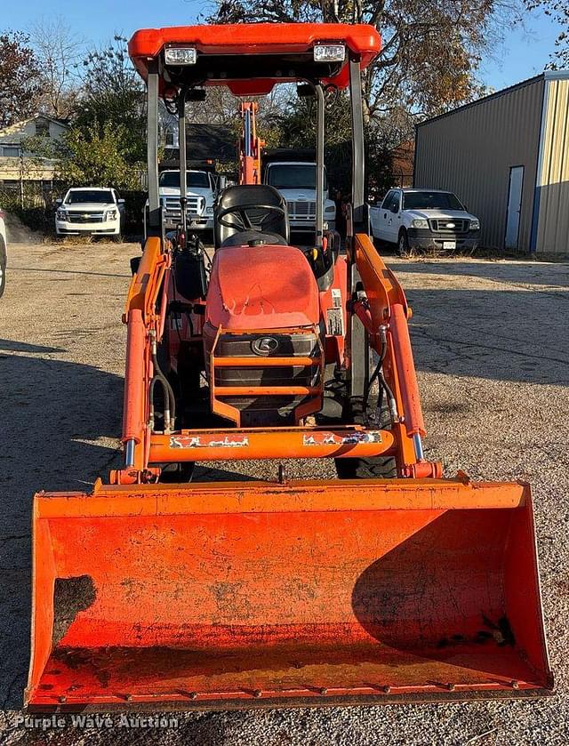 Image of Kubota B26 equipment image 1