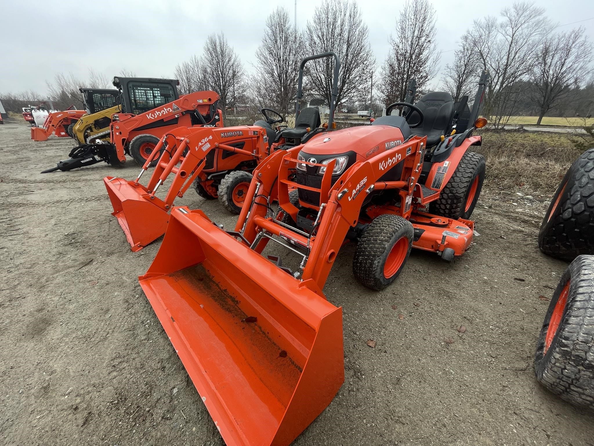 Main image Kubota B2601HSD