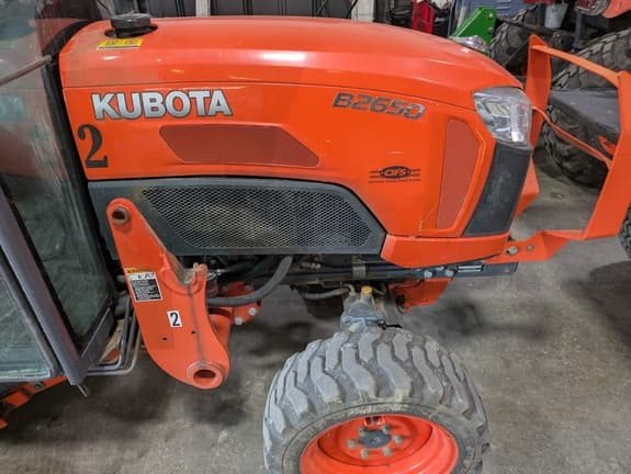 Image of Kubota B2650 equipment image 4