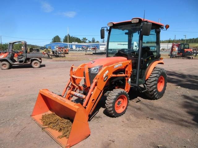 Image of Kubota B2650 equipment image 3
