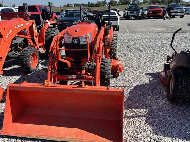 Image of Kubota B3350 equipment image 4