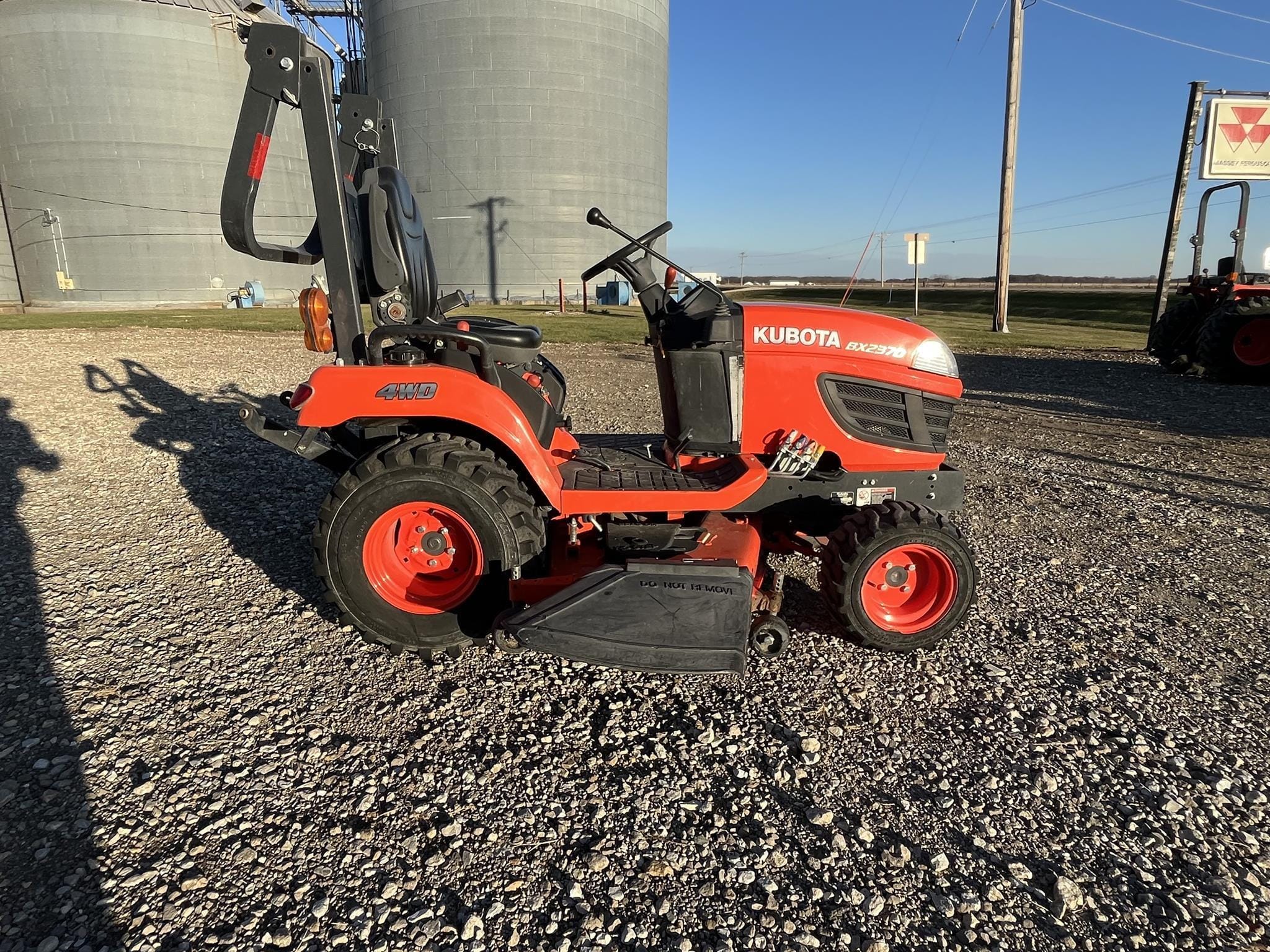 2015 Kubota BX2370 Equipment Image0