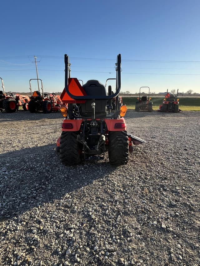 Image of Kubota BX2370 equipment image 3