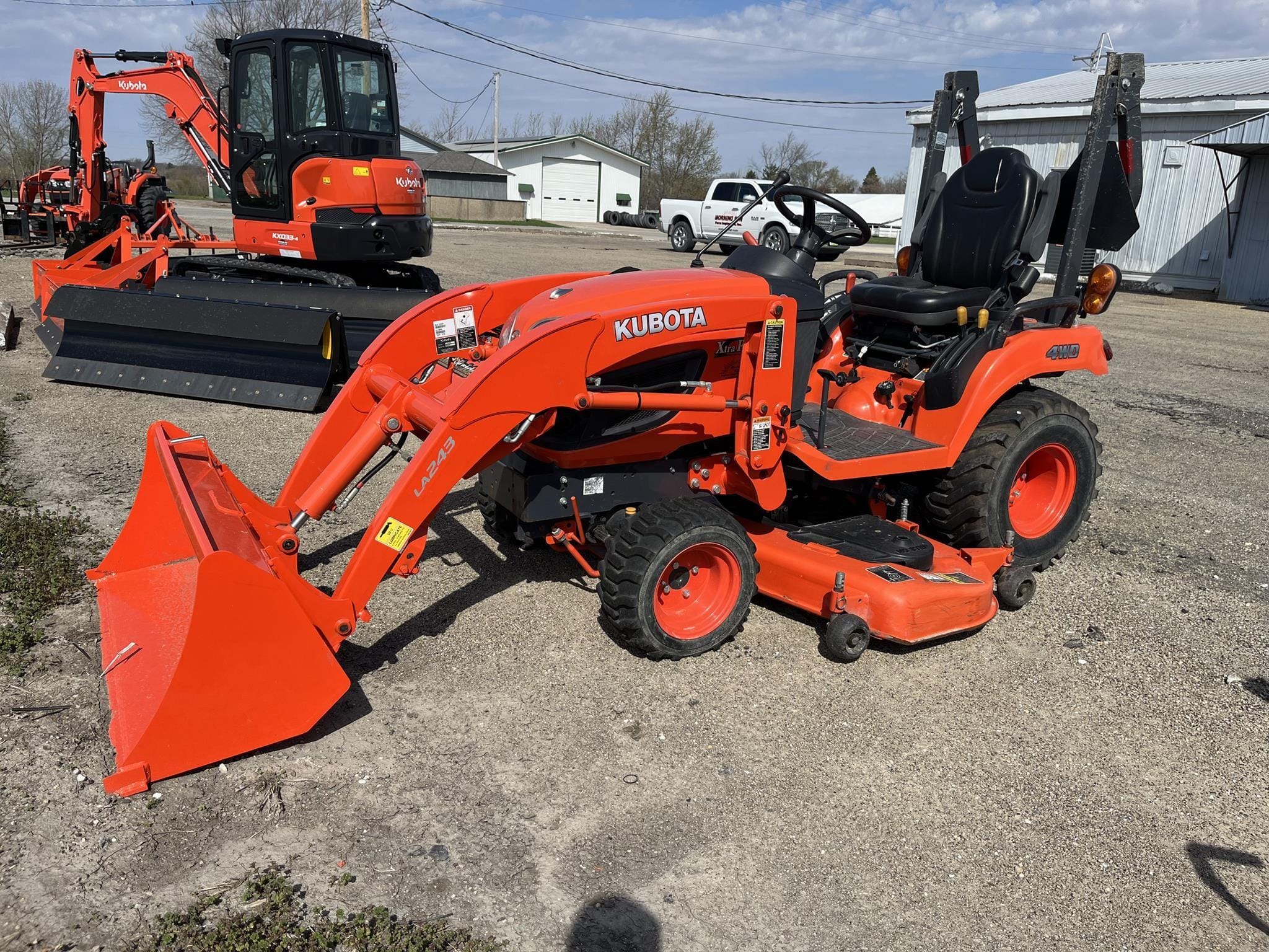 2015 Kubota BX2670 Equipment Image0