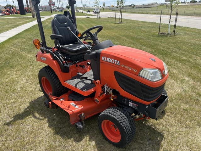 Image of Kubota BX2670 equipment image 2