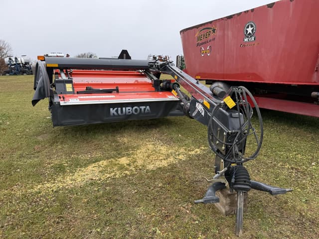 Image of Kubota DMC8032R equipment image 2