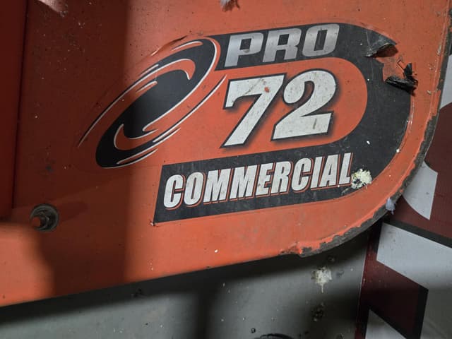 Image of Kubota F2690 equipment image 3