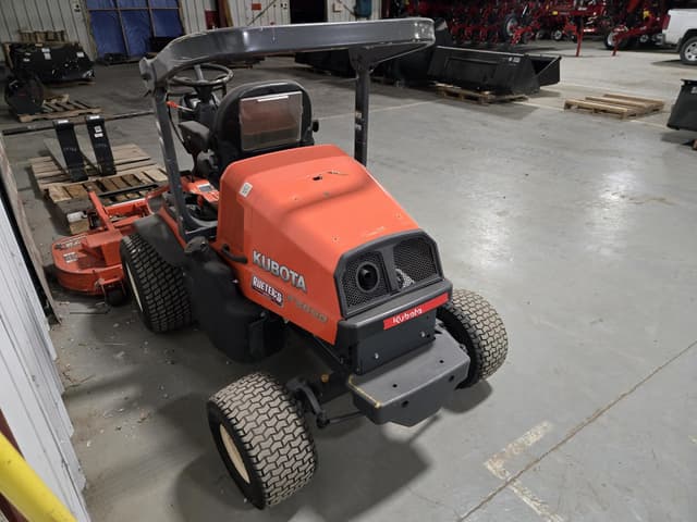Image of Kubota F2690 equipment image 2