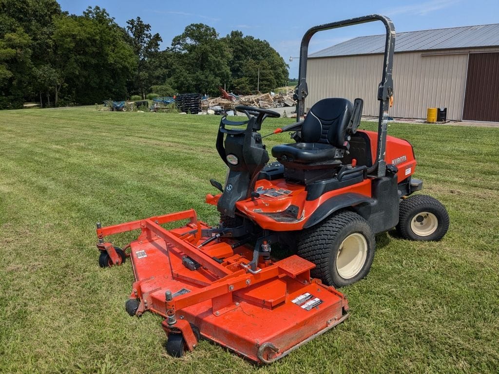 2015 Kubota F2690 Equipment Image0
