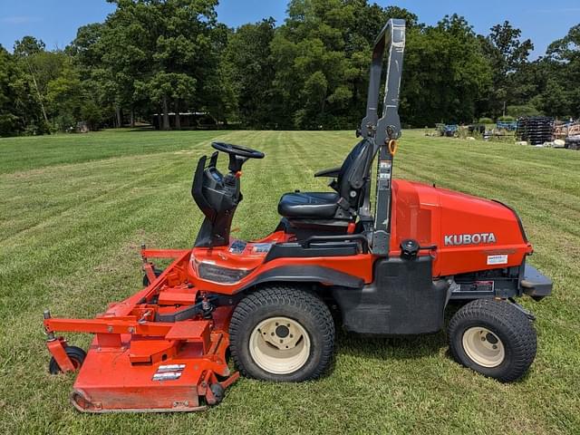 Image of Kubota F2690 equipment image 1