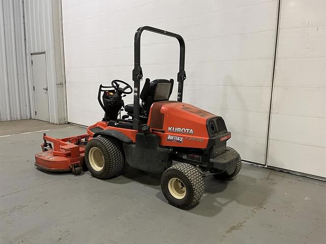 Image of Kubota F2690 equipment image 2