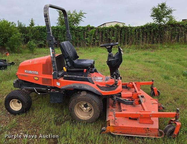 Image of Kubota F2690 equipment image 3