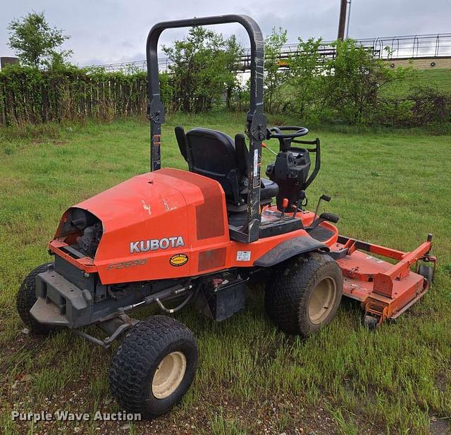 Image of Kubota F2690 equipment image 4