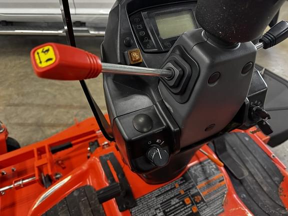 Image of Kubota F3990 equipment image 4