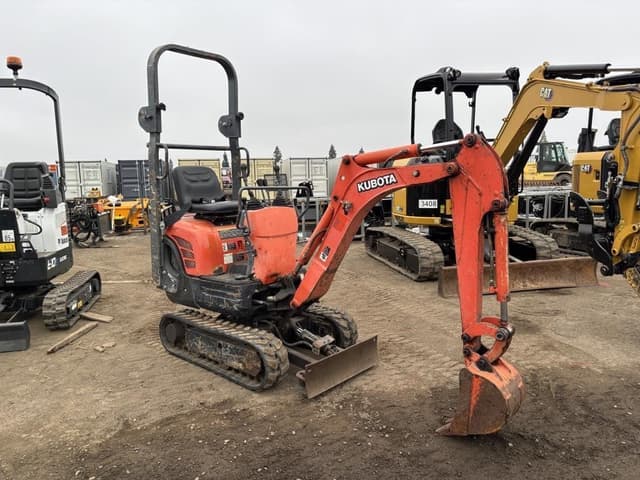 Image of Kubota K008-3 equipment image 1