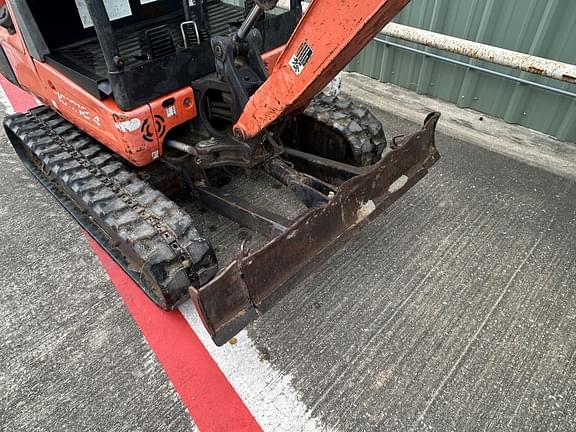 Image of Kubota KX018-4 equipment image 3