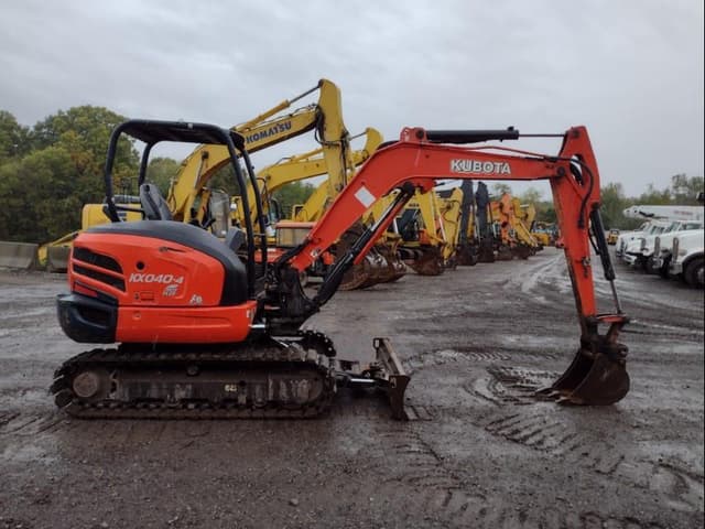 Image of Kubota KX040-4 equipment image 2
