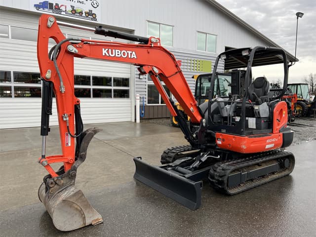 Image of Kubota KX040-4 equipment image 1
