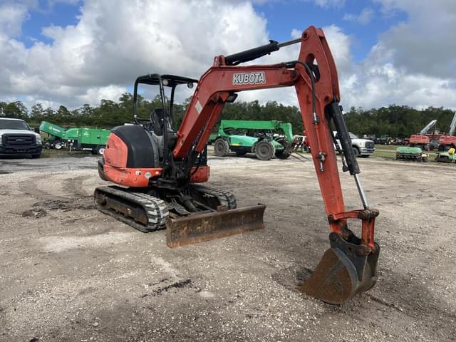 Image of Kubota KX040-4 equipment image 3