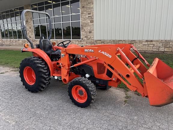 Image of Kubota L3301 equipment image 1