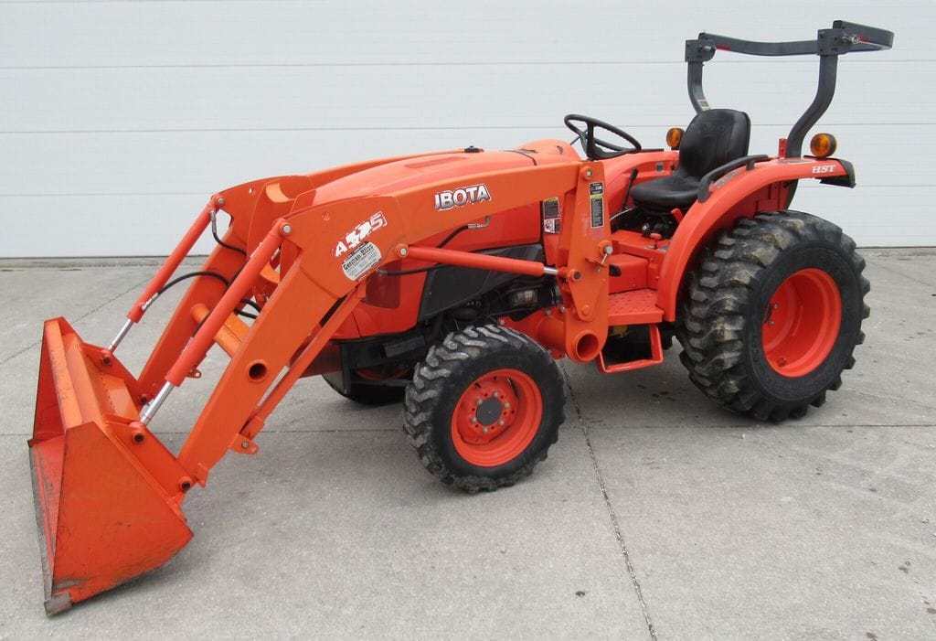 Main image Kubota L3901