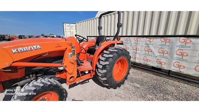 Image of Kubota L4701 equipment image 3