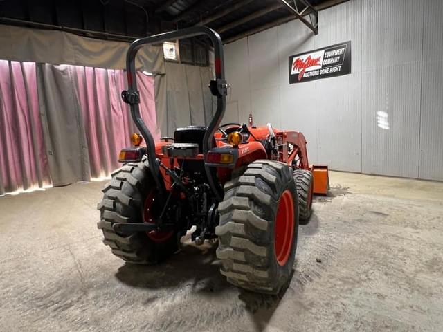 Image of Kubota L4701 equipment image 4