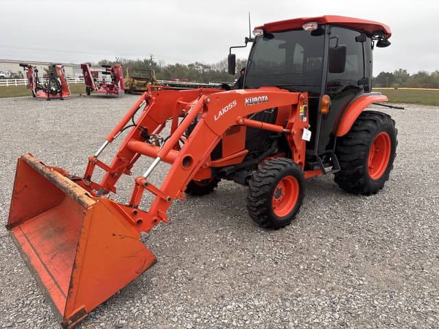 Image of Kubota L6060 equipment image 3