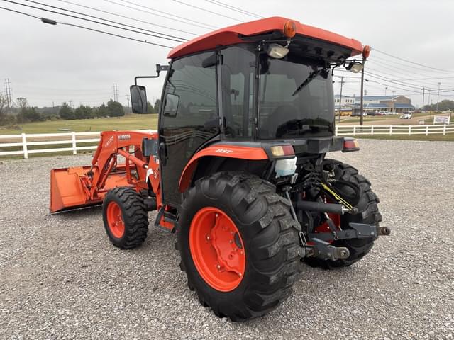 Image of Kubota L6060 equipment image 4