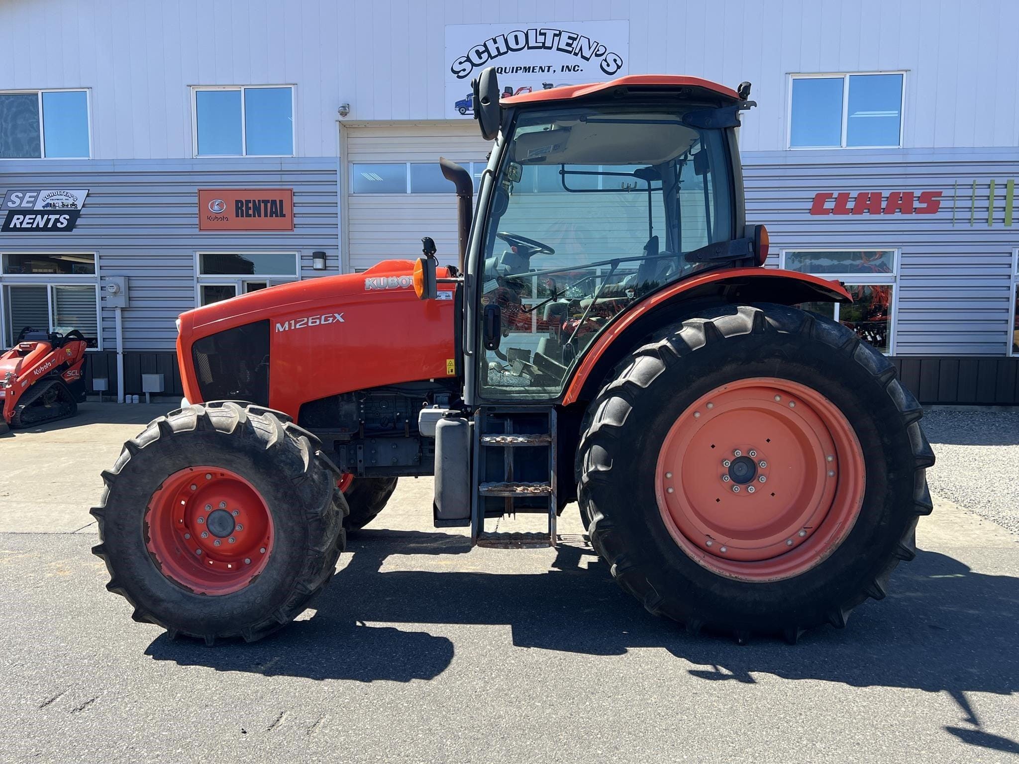 2015 Kubota M126GXDTC Equipment Image0