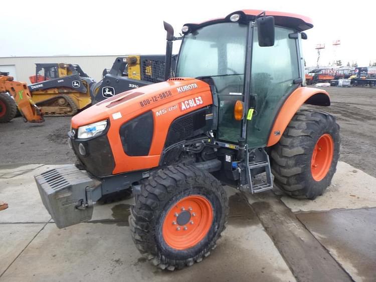 2015 Kubota M5-091 Equipment Image0