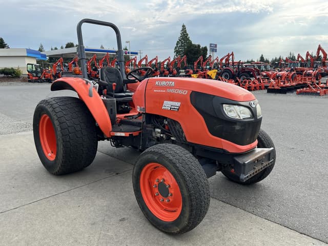 Image of Kubota M6060 equipment image 3
