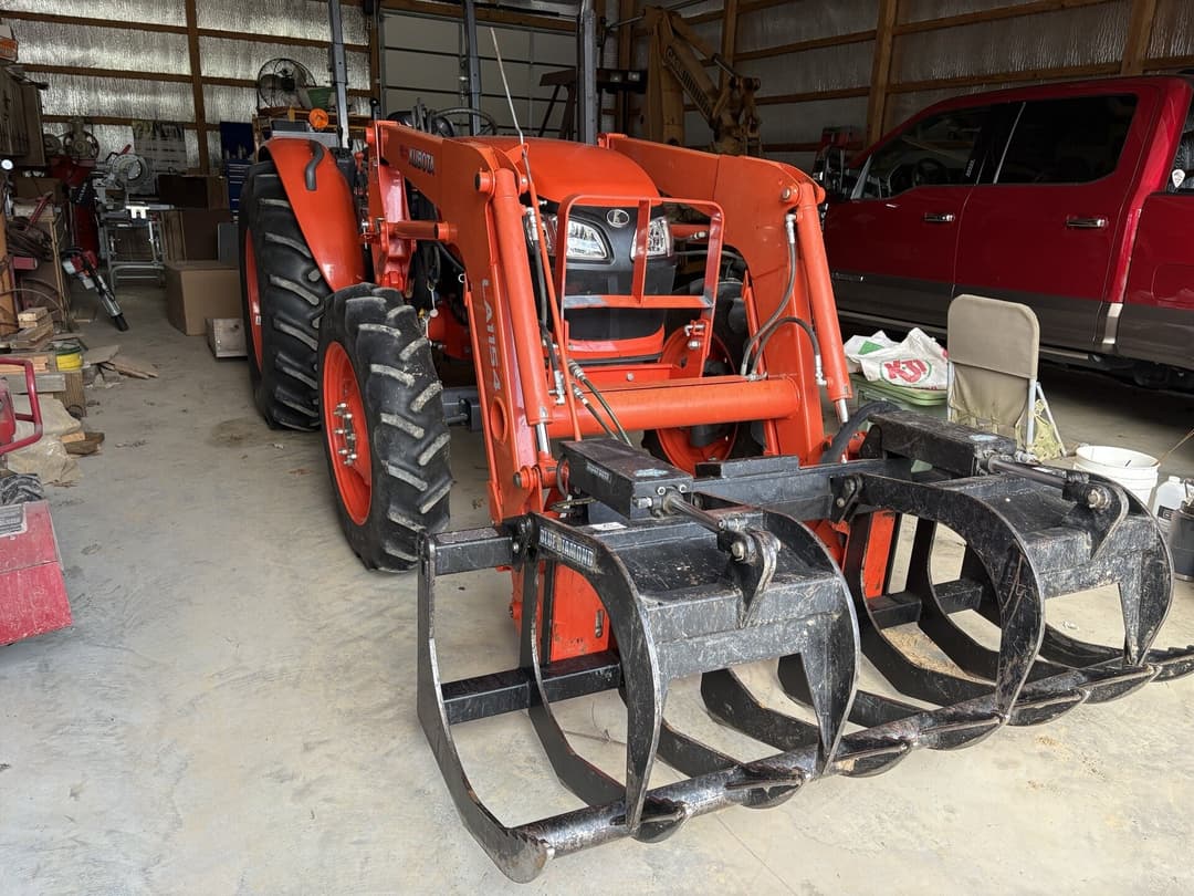 Image of Kubota M7060 Primary image