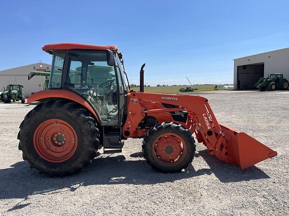 Image of Kubota M7060 equipment image 3